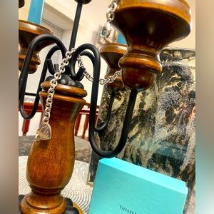 Holiday pricing Tiffanys & Co choker link necklace. Return to Heart, Aprx 15in